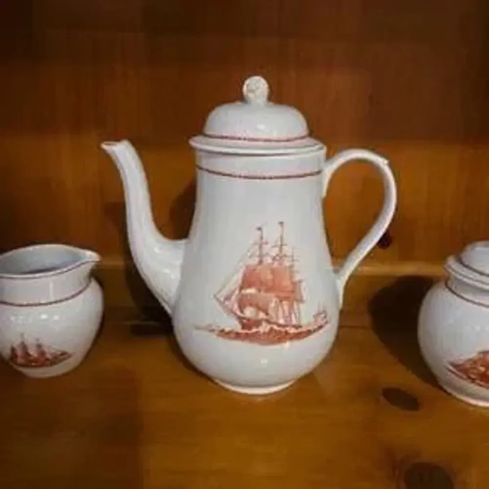 Wedgewood Flying Cloud Teapot Set - Georgetown Collection - England